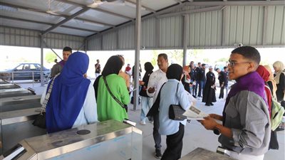 انتظام الدراسة بكليات جنوب الوادي ورئيس الجامعة يُجري جولة ميدانية 