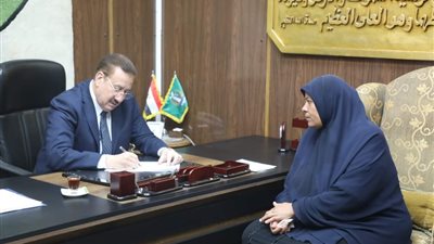 محافظ المنوفية يقرر صرف مساعدة مالية ومواد غذائية لذوى الهمم 