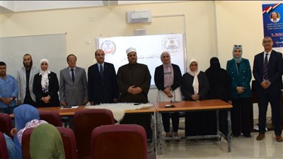 رئيس جامعة العريش يشهد استقبال طلاب كلية الطب 