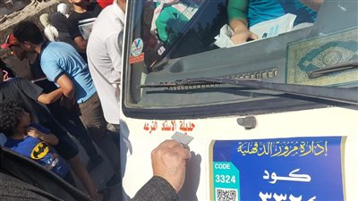 ضبط 32 مخالفة مرورية لسيارات السرفيس المخالفة بالمنصورة 