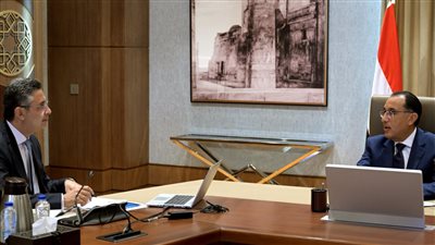 مدبولي يتابع موقف توافر السلع في الأسواق والأرصدة الاستراتيجية منها