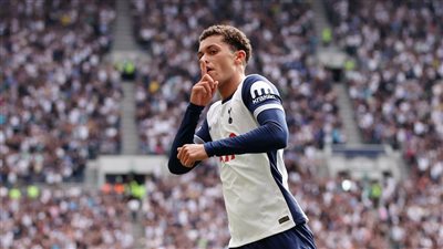 شاهد بالفيديو.. ثنائية توتنهام في شباك مانشستر يونايتد