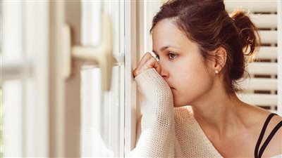 عادات يومية تؤدي إلى الاكتئاب| كيف تتجنبها لتعزيز صحتك النفسية