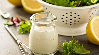 زي الجاهز.. حضري صوص الرانش بمكونات بسيطة ومذاق شهي