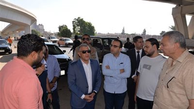 محافظ الإسماعيلية يتفقد عدة أماكن بحي أول لبحث استغلالها 