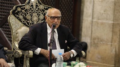 أبو السرور محذرا من الإدمان الإلكتروني: يسبب أضرارا اجتماعية وصحية ونفسية