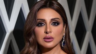 أنغام تبرز شبابها بـ