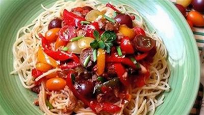 طريقة عمل باستا بالمشروم والخضراوات وقطع الدجاج