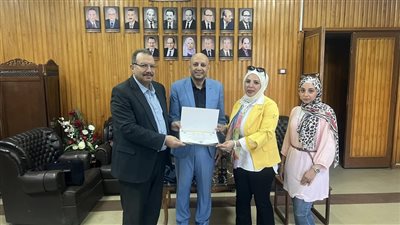 علوم المنصورة تناقش علاقة المستحضرات التجميلية بعلم الأدوية