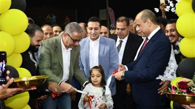 محافظ الفيوم يفتتح معرض لبيع السلع والمواد الغذائية بأسعار مخفضة