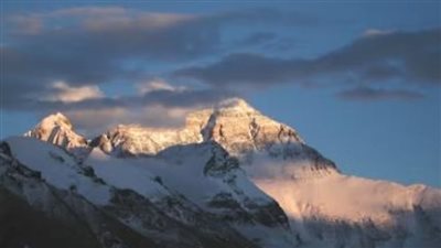 دراسة تفك لغز ارتفاع جبل إيفرست