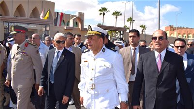 رئيس جامعة العريش يُشارك محافظ شمال سيناء الاحتفال بالذكري الـ51 لنصر أكتوبر