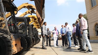 محافظ القاهرة يشيد بهيئة نظافة وتجميل العاصمة من خلال الاكتفاء الذاتي 