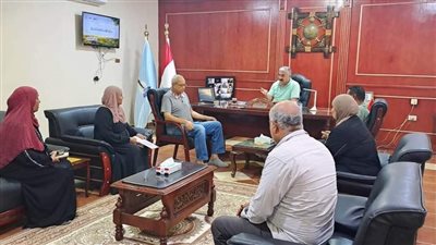 رئيس مدينة رأس غارب يناقش طلبات المواطنين ومشروعات الخطة الاستثمارية 