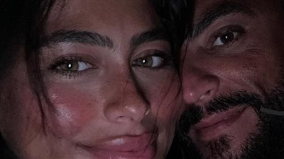 هاجر أحمد تتباهي بحملها في مولودها الثاني بلقطات رومانسيه مع زوجها