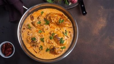  طريقة تحضير الدجاج بصلصة الزبدة الهندية