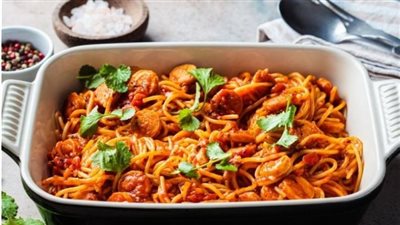 طريقة تحضيرصينية مكرونة بالنقانق