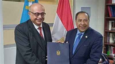 سفير مصر الجديد يقدم صورة أوراق اعتماده لنائب وزير خارجية جواتيمالا