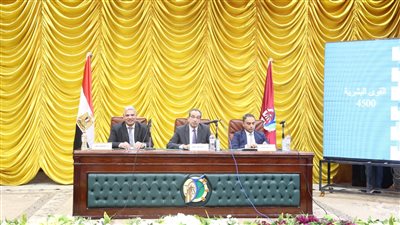 جامعة الفيوم تعقد مؤتمر صحفي لعرض استعدادات الجامعة للعام الجديد