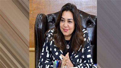 وزيرة التنمية المحلية تهنئ وزير الدفاع  بالذكرى الـ 51 لانتصارات أكتوبر