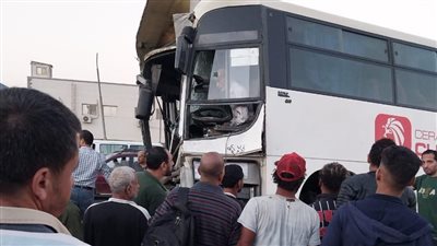 تفاصيل انقلاب أتوبيس على الدائري وإصابة 8 أشخاص 