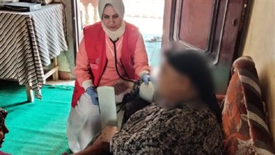 1608 زيارة منزلية لكبار السن وذوي الهمم ضمن «بداية جديدة لبناء الإنسان»  