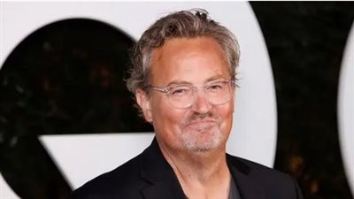 ماثيو بيري| غاب عن العالم قبل وفاته وأطباء أسقطوا لقبهم من أجله 