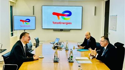 وزير البترول يبحث مع رئيس شركة توتال إينرجيز الفرنسية زيادة الاستثمار