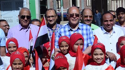 رئيس جامعة سوهاج يكرم 2000 طفل من حفظة القرآن بمدرسة القرآن الكريم