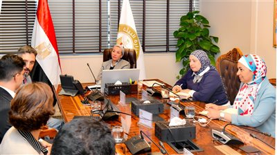 ياسمين فؤاد: نشجع النماذج الملهمة للقطاع الخاص في تحقيق الاستدامة والاستثمار البيئي والمناخي 