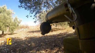 حزب الله يعلن استهداف عددٍ من البلدات شمال حيفا برشقة صاروخية كبيرة