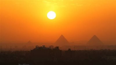 انفجار كبير يحدث في الشمس.. والبحوث الفلكية توضح موقف مصر من التأثيرات (فيديو)