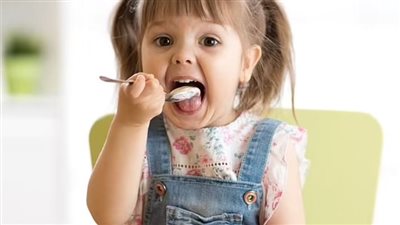 دراسة تحذر: نصف مايستهلكه الأطفال يوميًا أطعمة مصنعة وضارة 