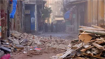 الإسكندرية: إزالة عقاران مهددان بالإنهيار بحي غرب