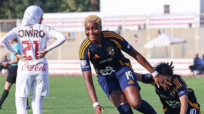 دينا الرفاعي تهاجم منتقدي الكرة النسائية