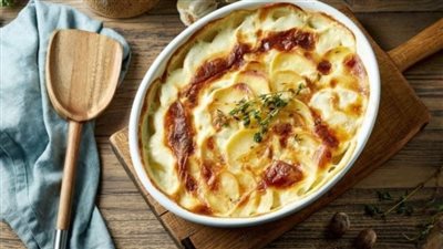 طريقة عمل صينية البطاطس بالبشاميل