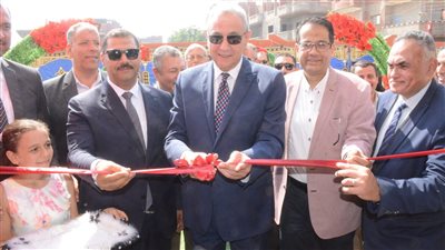 احتفالا بالعيد القومي.. محافظ الغربية يفتتح مدرسة كفر حشاد الرسمية للغات