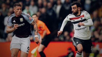 التعادل السلبي يحسم الشوط الأول بين اليونايتد وأستون فيلا