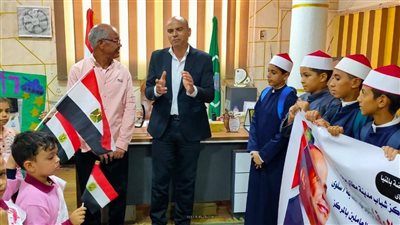 إحتفالا بنصر أكتوبر.. رئيس مدينة مطاي يستقبل طلاب وطالبات المعهد الديني