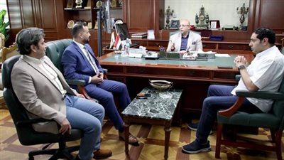 محافظ بني سويف يلتقى مديري فرع التأمين الصحي