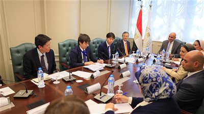 وزير التربية والتعليم يبحث التعاون مع السفير الياباني 