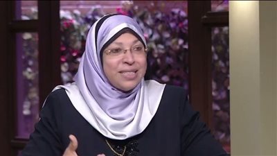 هل ارتداء البراندات إسراف.. واعظة بالأوقاف توضح (فيديو)