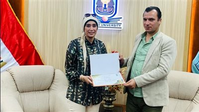 جامعة الأقصر تكرم مدرس بكلية الحاسبات لاختياره ضمن أفضل 2 % من العلماء 