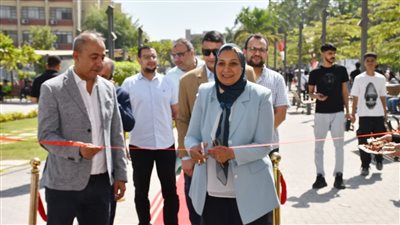 افتتاح معرض 