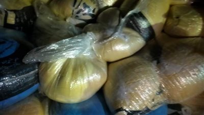 ضبط 700 كيلو زبده مجهولة المصدر قبل بيعها بالفيوم 
