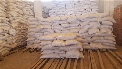 محافظ أسيوط: حملات الرقابة مستمرة واكتشاف عجز بالسلع التموينية  