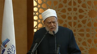 علي جمعة: ندوة الإفتاء مباركة لأنها تتحدث عن تأثير الفتوى في بناء الإنسان