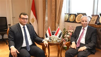 وزير الإسكان لسفير العراق: شركات المقاولات قادرة ومستعدة لتنفيذ مختلف المشروعات لكم