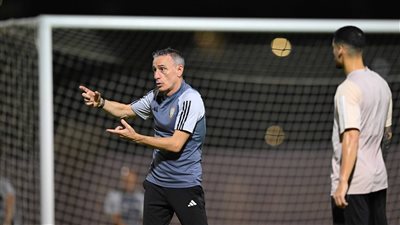 منتخب الإمارات يستعد لمواجهة كوريا الشمالية وطاقم أردني يُدير اللقاء