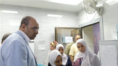 وكيل صحة الدقهلية يجرى زيارة مفاجئة لمستشفى حميات المنصورة